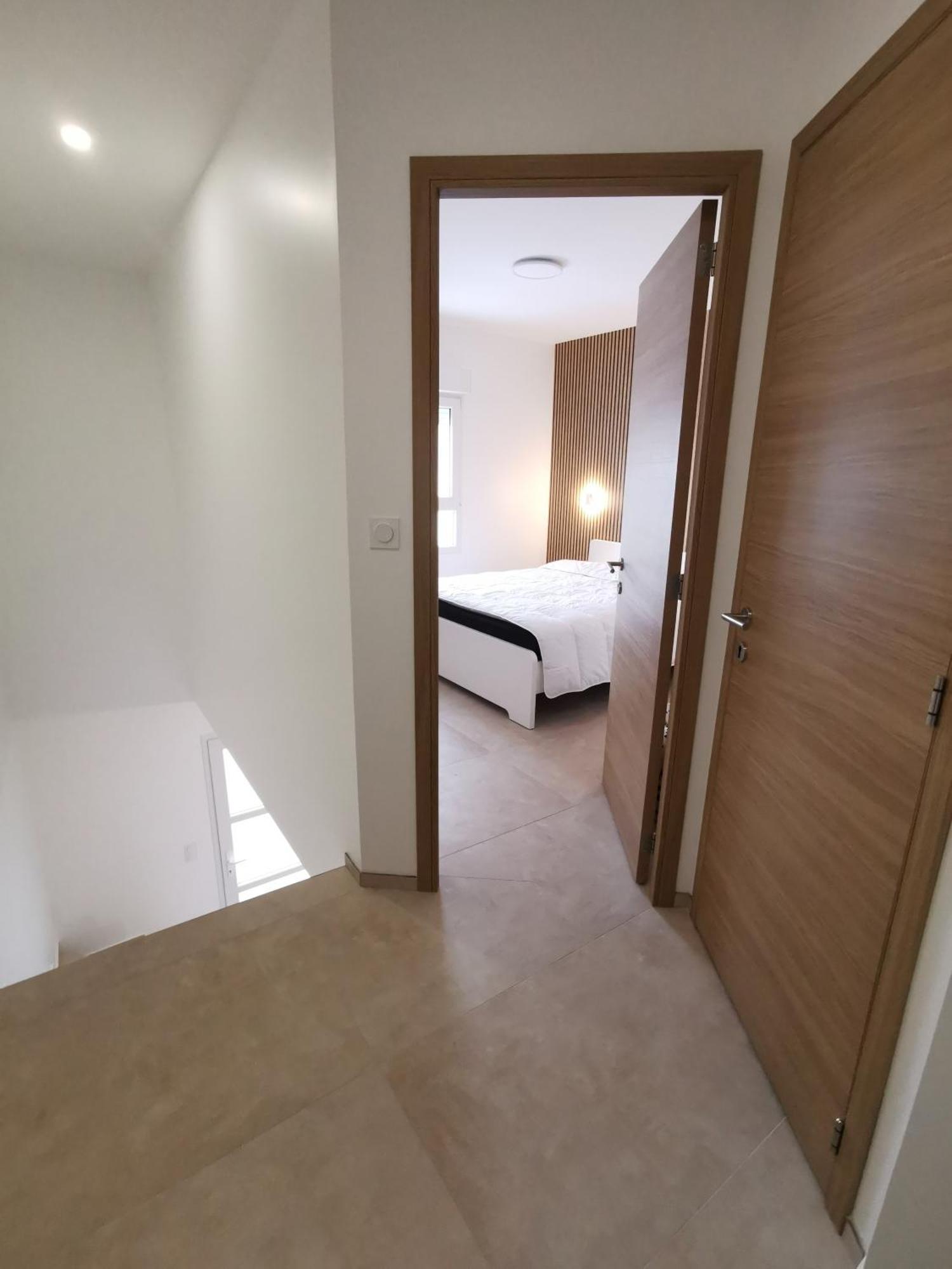 Magnifique Duplex Neuf Parking Et Terrasse Apartment Dole Exterior photo